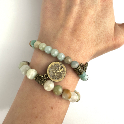Amazonit armbnd st m. Livets tr og fjer, 6 og 8 mm perler