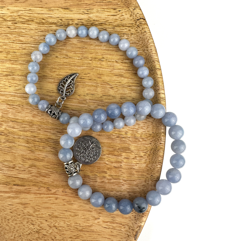 Akvamarin Armbnd st m. Livets tr og fjer, 6 og 8 mm perler
