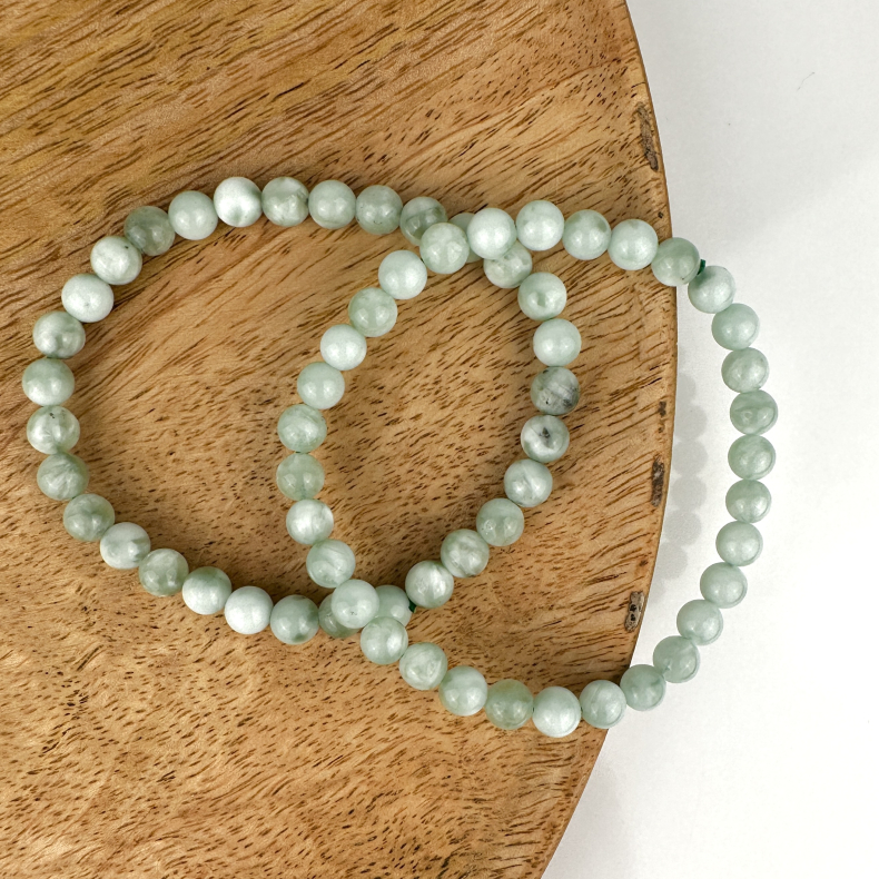 Grn Angelit armbnd, 6 mm perler