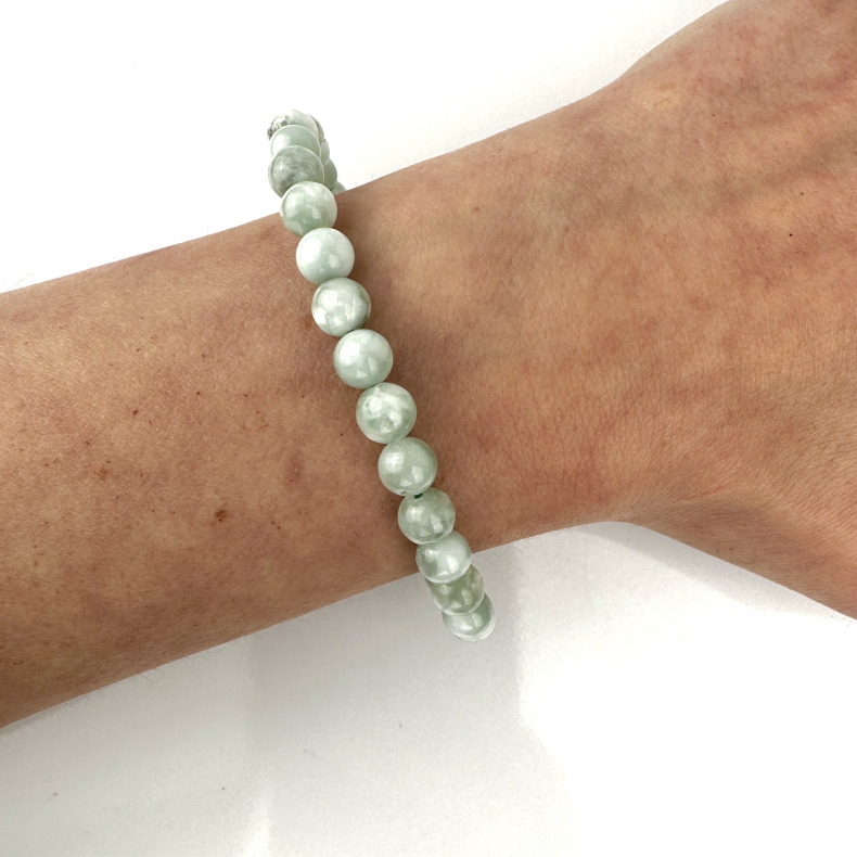 Grn Angelit armbnd, 6 mm perler