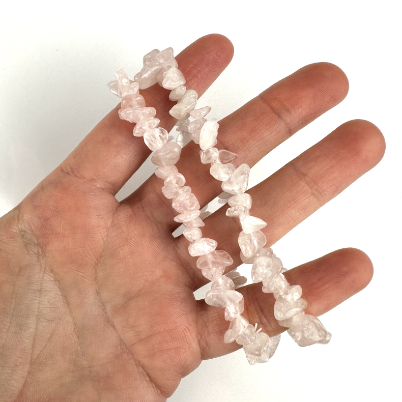 Rosakvarts armbnd, chips