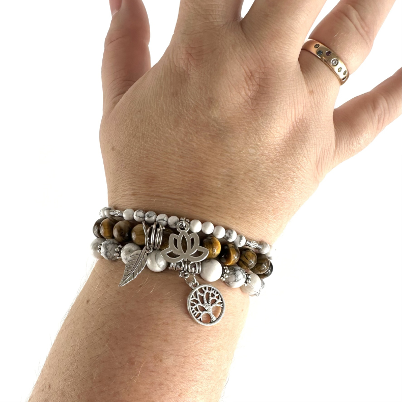 Tigerje og Howlit armbnd m. Livets tr, fjer og lotus, 6 og 8 mm perler