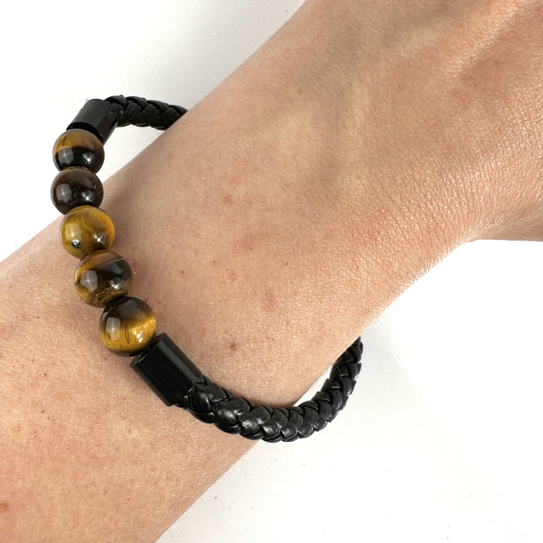 Tigerje imiteret lder armbnd, 8 mm perler