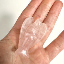 Rosakvarts, mellem engel 