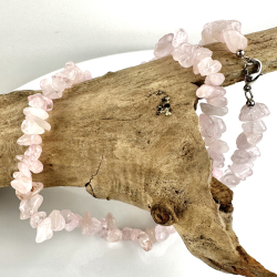Rosakvarts halsk�de, chips
