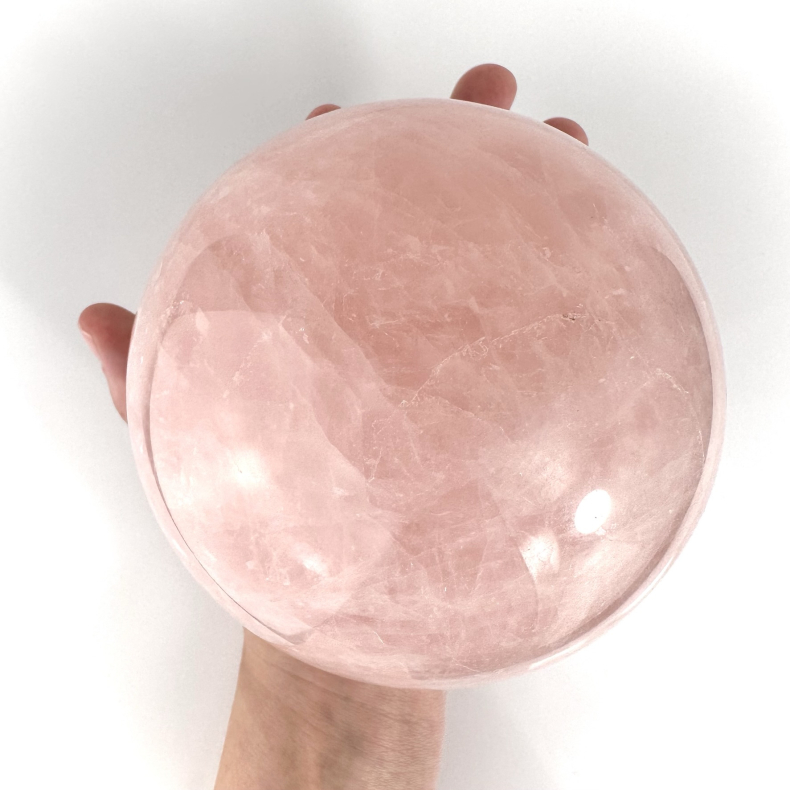 Rosakvarts Kugle, L