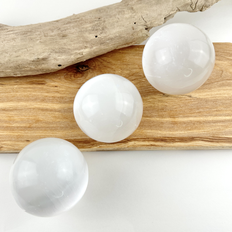 Selenit Kugle 