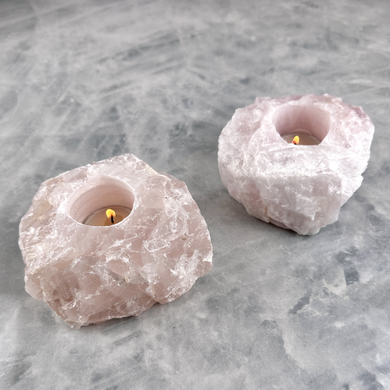 Rosakvarts lysestage, R