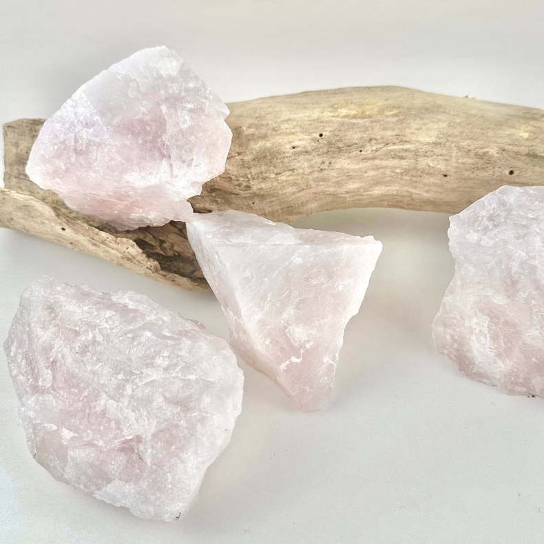 Rosakvarts, r, Medium