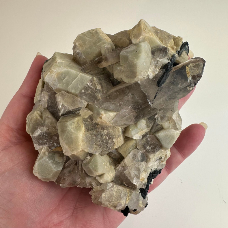 Sort Turmalin, Rgkvarts, Aegirine, Nepheline og Feldspal, Klynge 