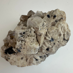 Rgkvarts, Feldspal og Sort Tumalin, Klynge B