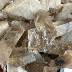 Rgkvarts, Feldspal og Sort Tumalin, Klynge B