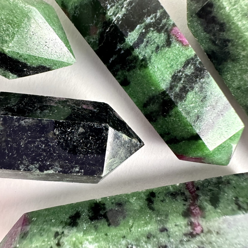 Mini Rubin i Zoisit Trn