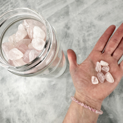 Vandflaske m. Rosakvarts 