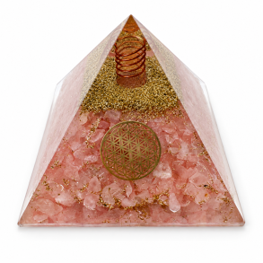 Rosakvarts i Orgine Pyramide 