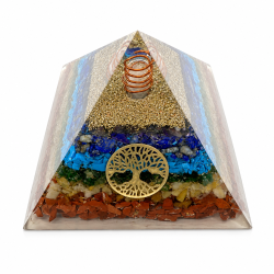 Chakra sten i Orgone Pyramide 