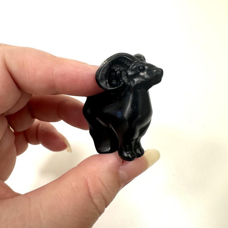 Sort Obsidian, Vdder 