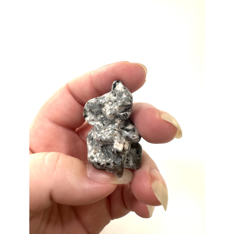 Yooperlite siddende elefant 