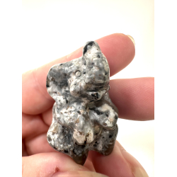 Yooperlite siddende elefant 