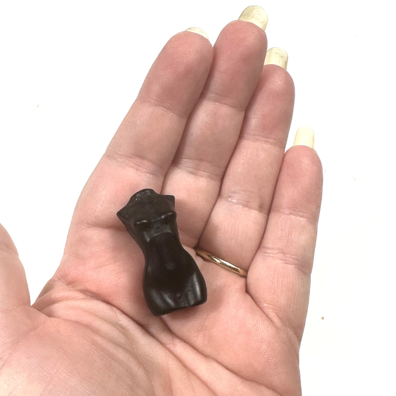 Sort Obsidian, Kvindekrop 