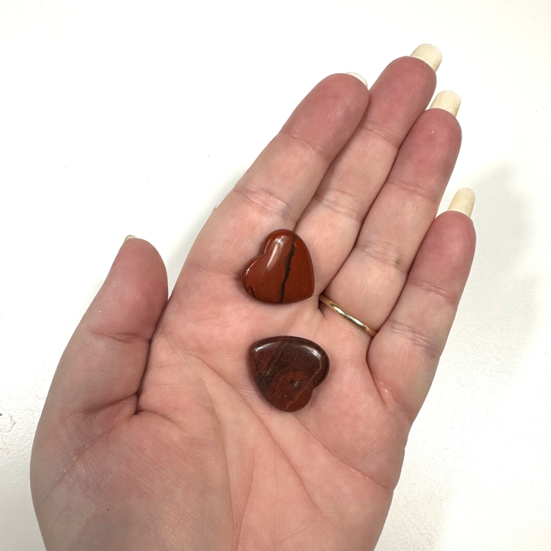 Rd Jaspis, mini hjerte 