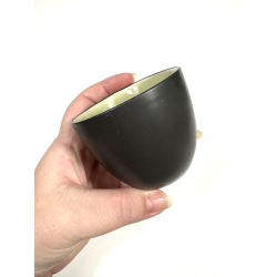 Krus m grn farve inden i