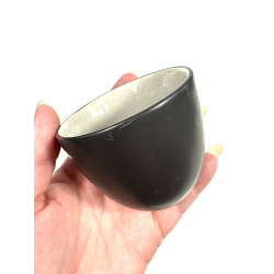 Krus m gr farve inden i