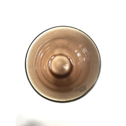 Krus m lysebrun farve inden i