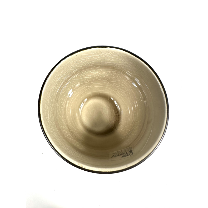 Krus m creme farve inden i 