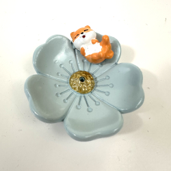 Rgelsesholder med kat i bl blomst 