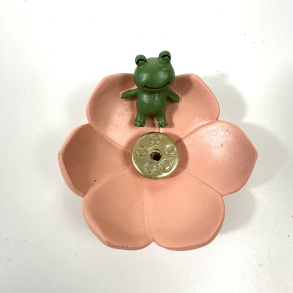 Rgelsesholder med fr i blomst 