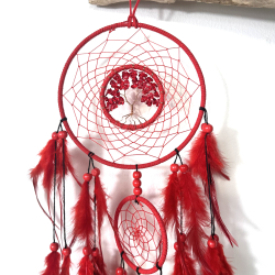 Drmmefanger med rde krystaller 