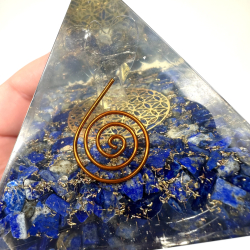 Lapis Lazuli i Orgone Pyramide 