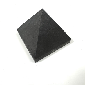 Shungit, Pyramide 