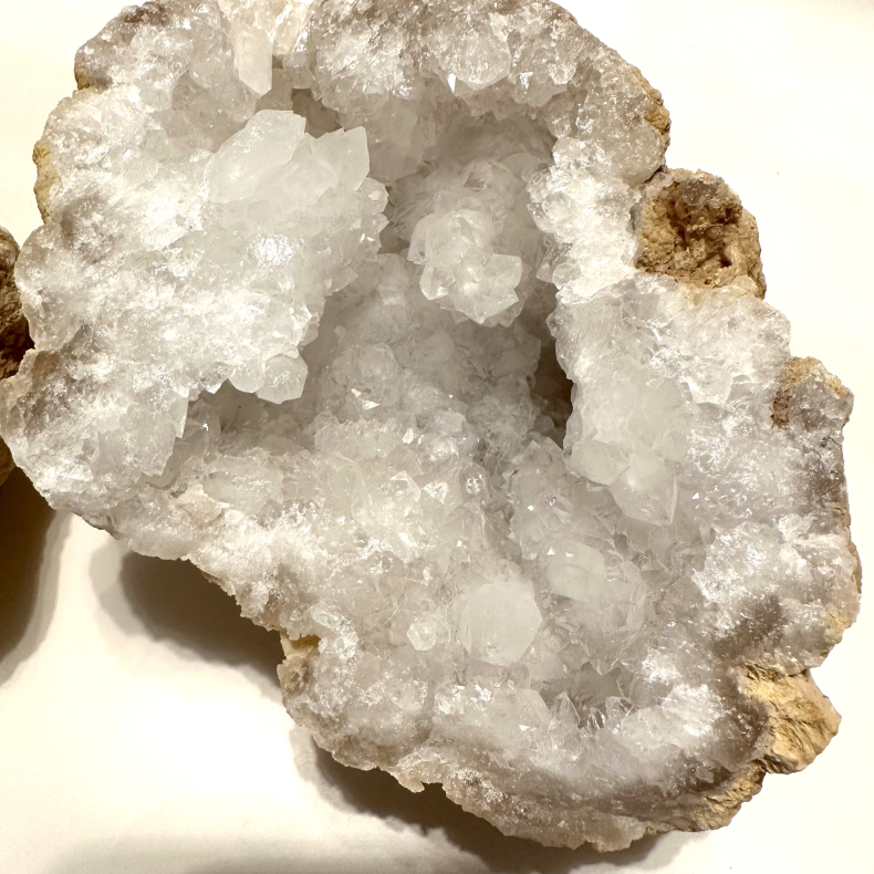 Kvarts Geode, Mellem 