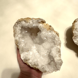 Kvarts Geode, Mellem 