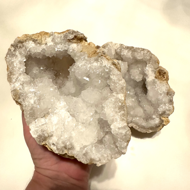 Kvarts Geode, Mellem 