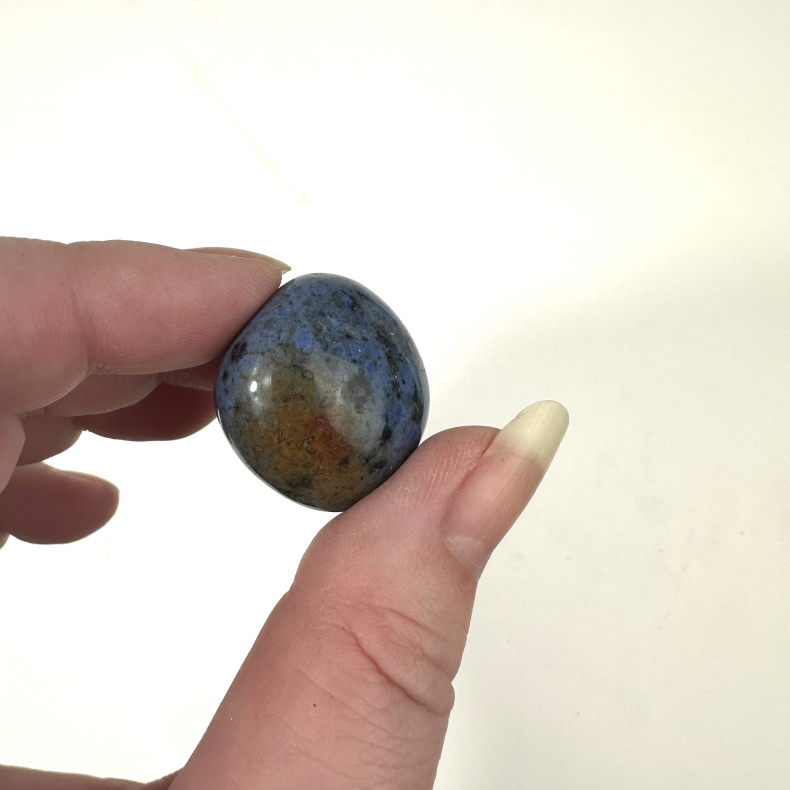 Bl Dumortierit, Lommesten 