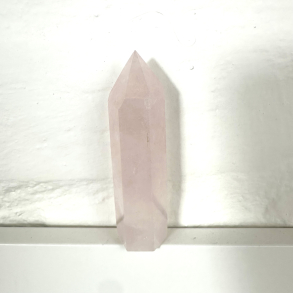Rosakvarts, Trne 