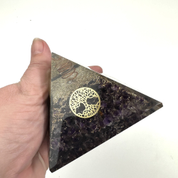 Ametyst i Orgone Pyramide 
