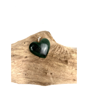 Gr�n aventurin hjerte vedh�ng 