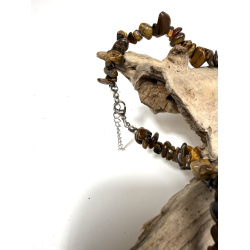 Tiger�je halsk�de med chips 