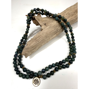 Mos agat lang halsk�de 