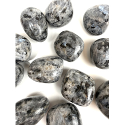 Larviki/bl� m�nesten, Lommesten 