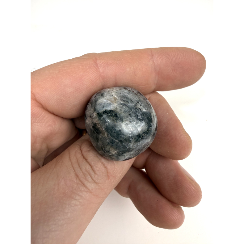 Larviki/bl� m�nesten, Lommesten 