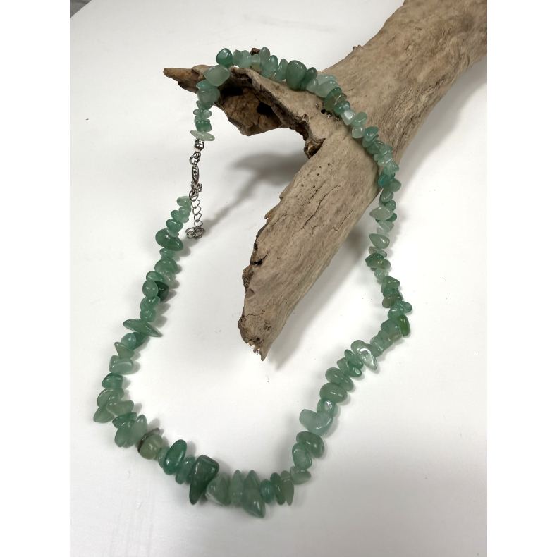 Gr�n aventurin halsk�de med chips 