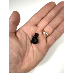 Sort Obsidian kaninunge 