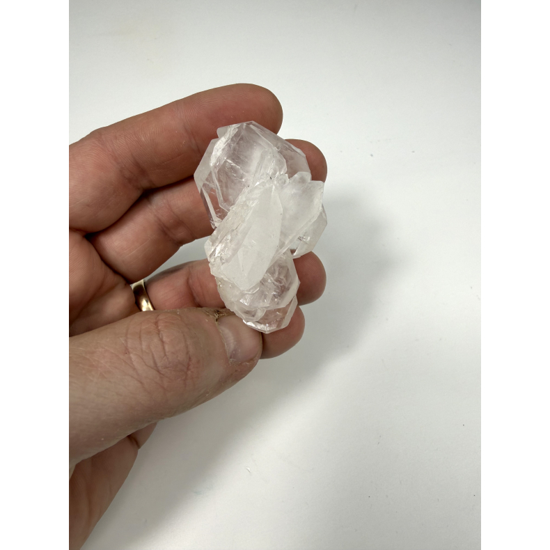 Bjergkrystal klynger asos 2