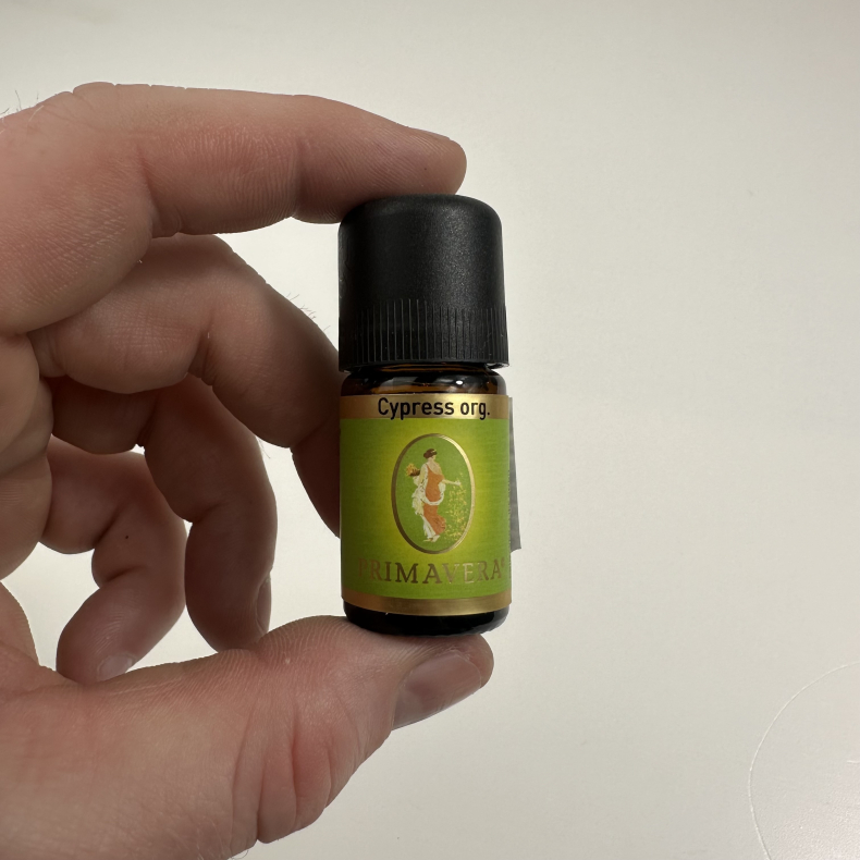 terisk olie, Cypress