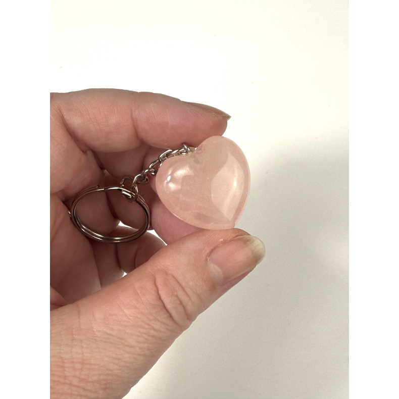 Rosakvarts hjerte n�glering 